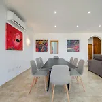 Appartement A Spacious 3br In Stunning Mellieha With Views By 360 Estates *