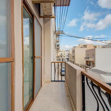 شقة A Spacious 3br In Stunning Mellieha With Views By 360 Estates