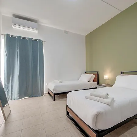 شقة A Spacious 3br In Stunning Mellieha With Views By 360 Estates *