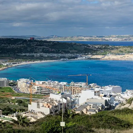 شقة A Spacious 3br In Stunning Mellieha With Views By 360 Estates Ghajn Zejtuna