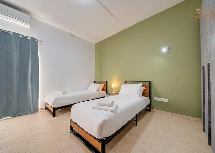 Lejlighed A Spacious 3br In Stunning Mellieha With Views By 360 Estates Ghajn Zejtuna