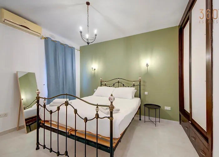 Lejlighed A Spacious 3br In Stunning Mellieha With Views By 360 Estates