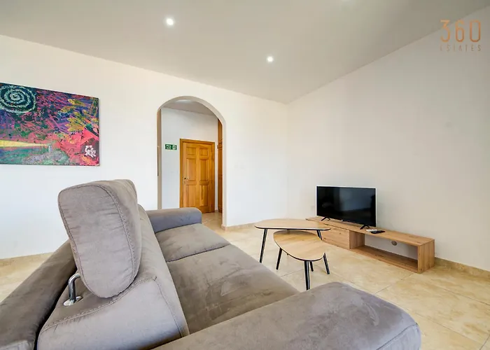 A Spacious 3br In Stunning Mellieha With Views By 360 Estates Lejlighed