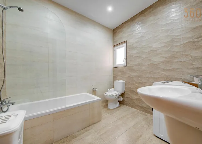 A Spacious 3br In Stunning Mellieha With Views By 360 Estates Lejlighed