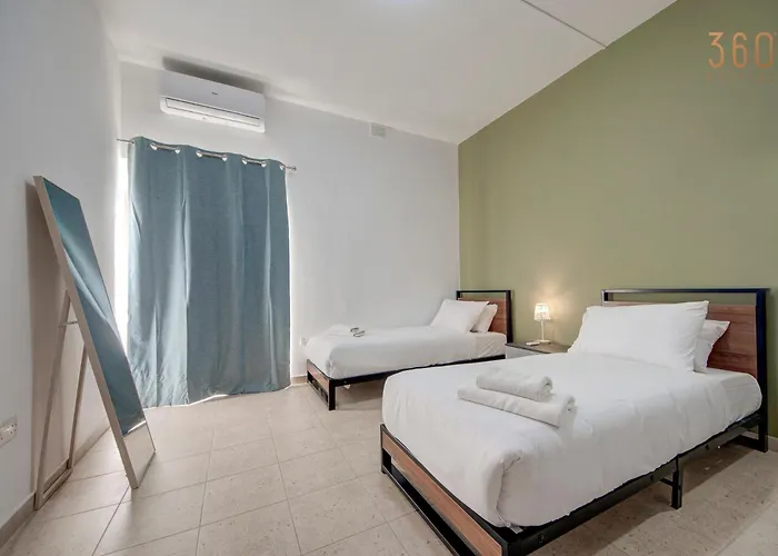 Lejlighed A Spacious 3br In Stunning Mellieha With Views By 360 Estates *