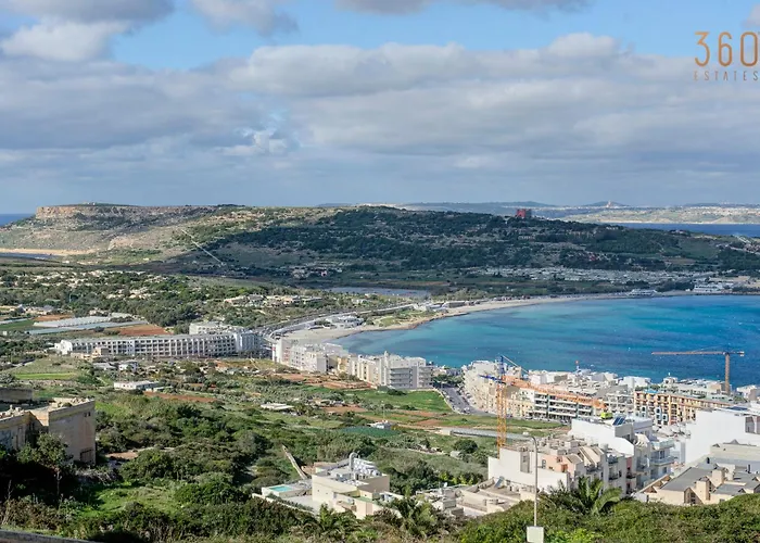 Lejlighed A Spacious 3br In Stunning Mellieha With Views By 360 Estates
